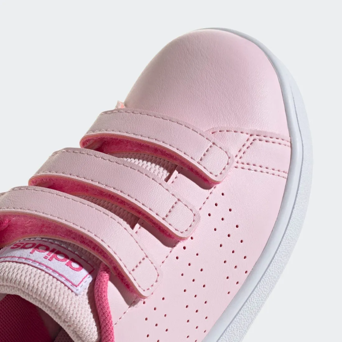 Advantage Court Lifestyle Hook-and-Loop Shoes