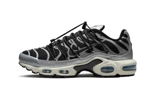Air Max Plus Lace Toggle Black Grey