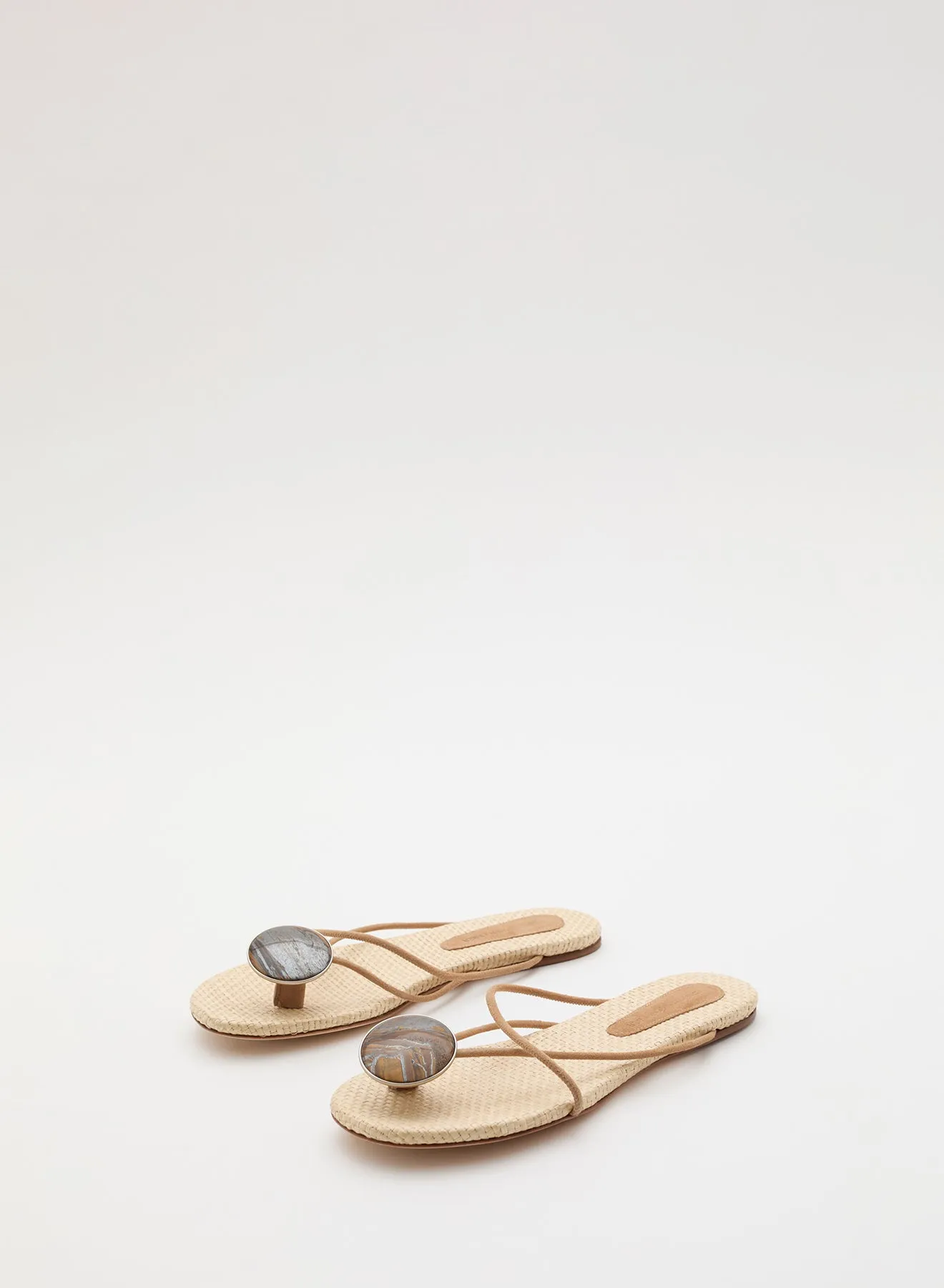 Doma Stoned Flat