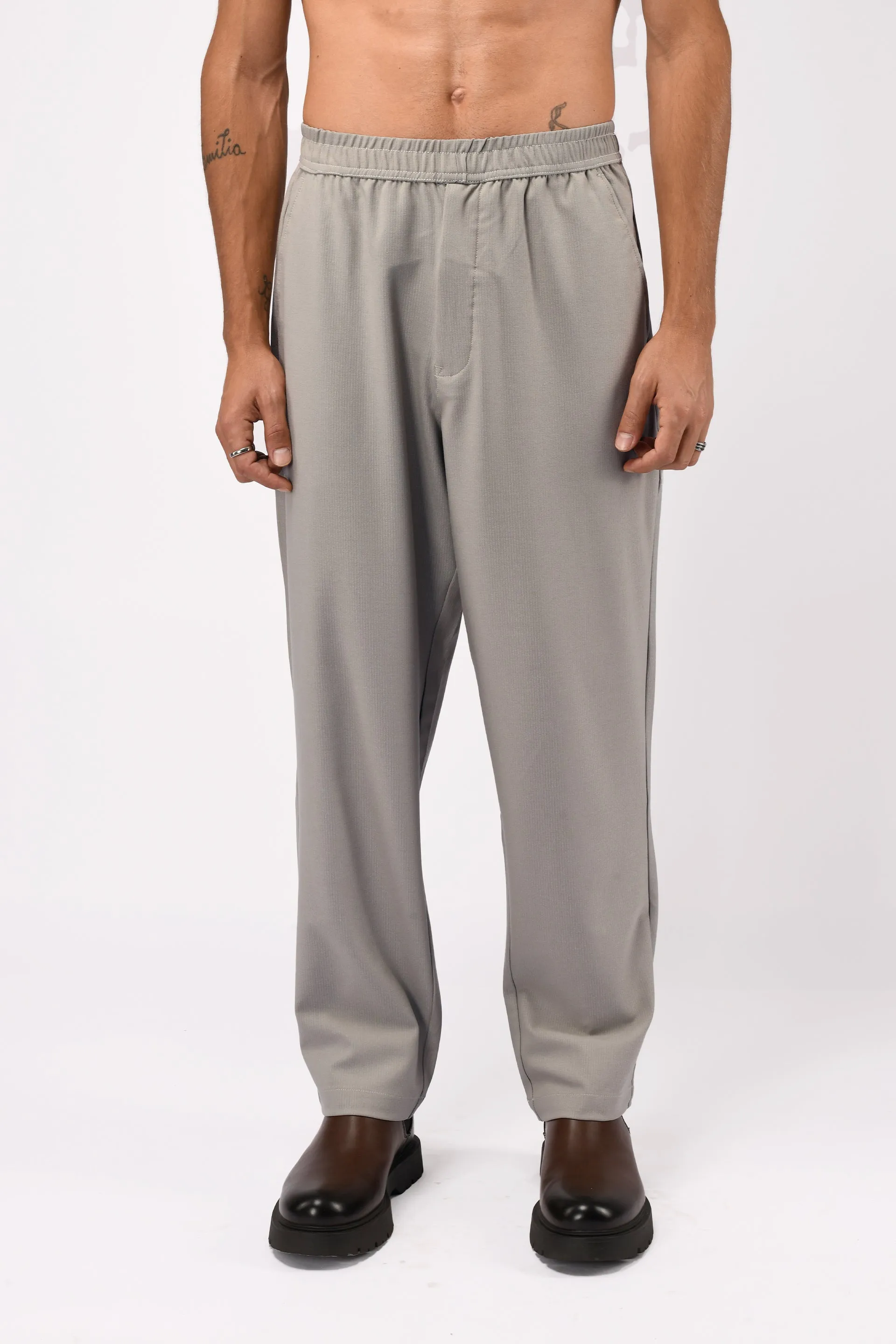 EASY IRON FLEXIWAIST RELAXED TROUSERS IN BEIGE