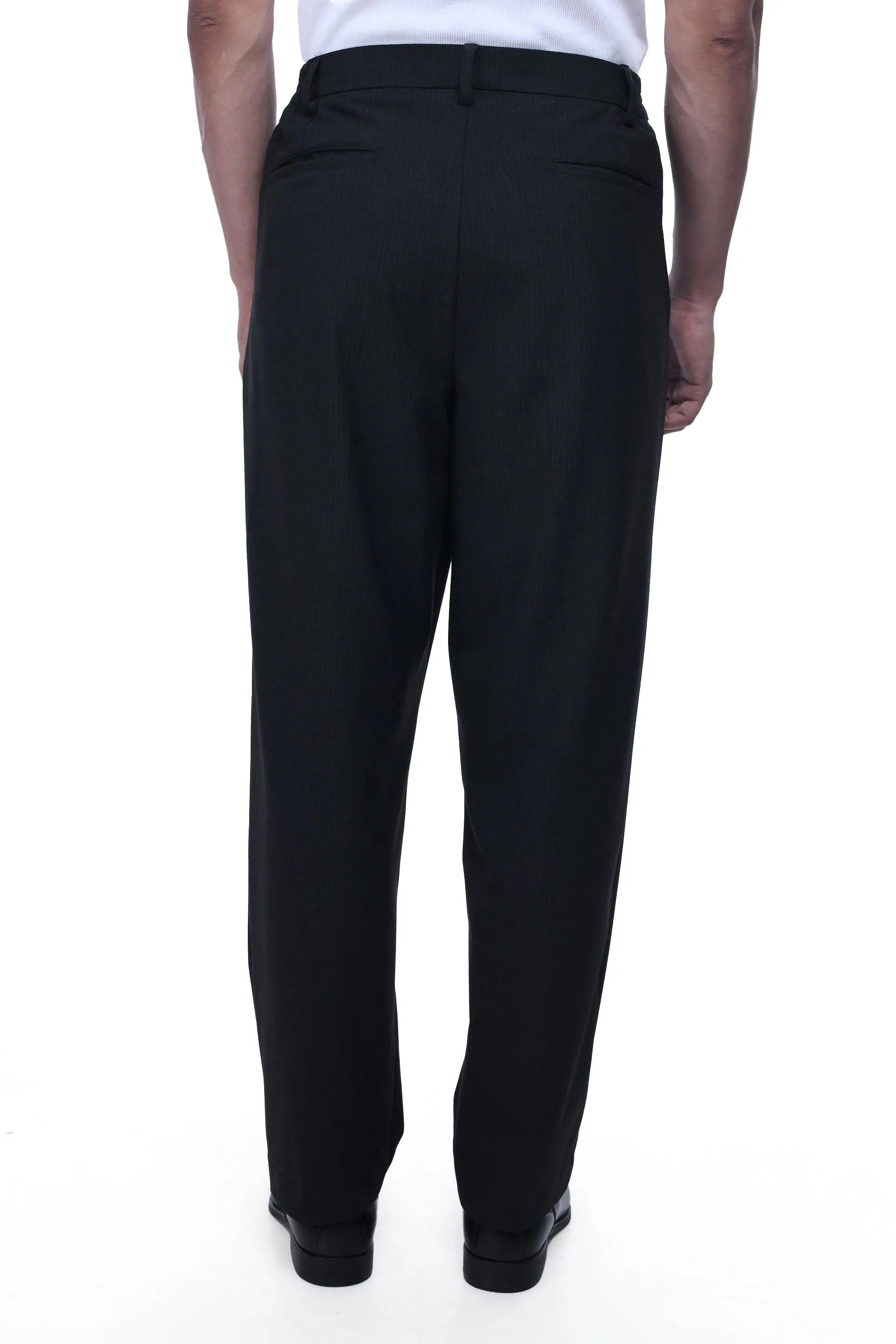 EASY IRON PINSTRIPED RELAXED PANTS IN BLACK