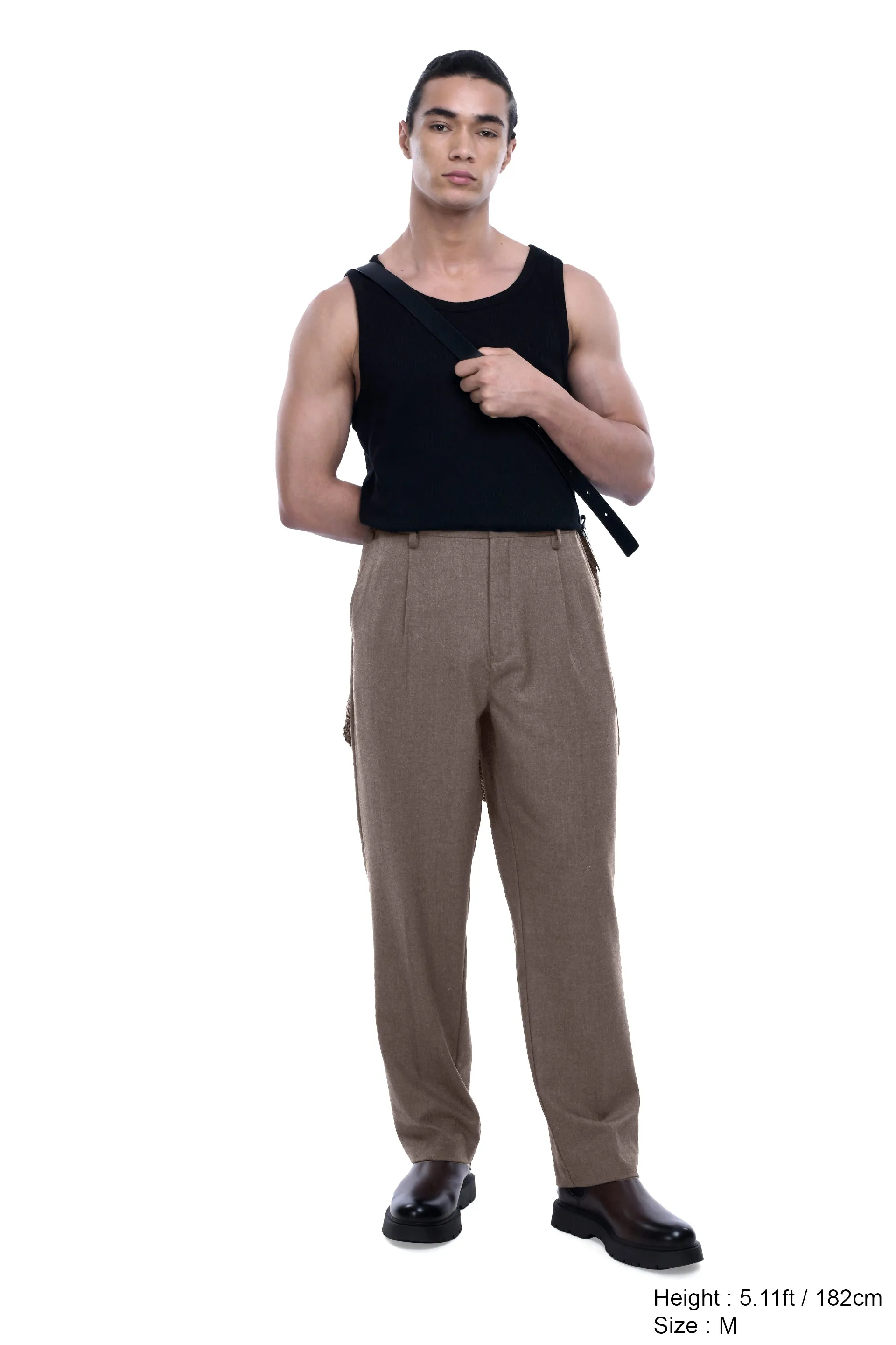 EASY IRON RELAXED TROUSERS IN BEIGE