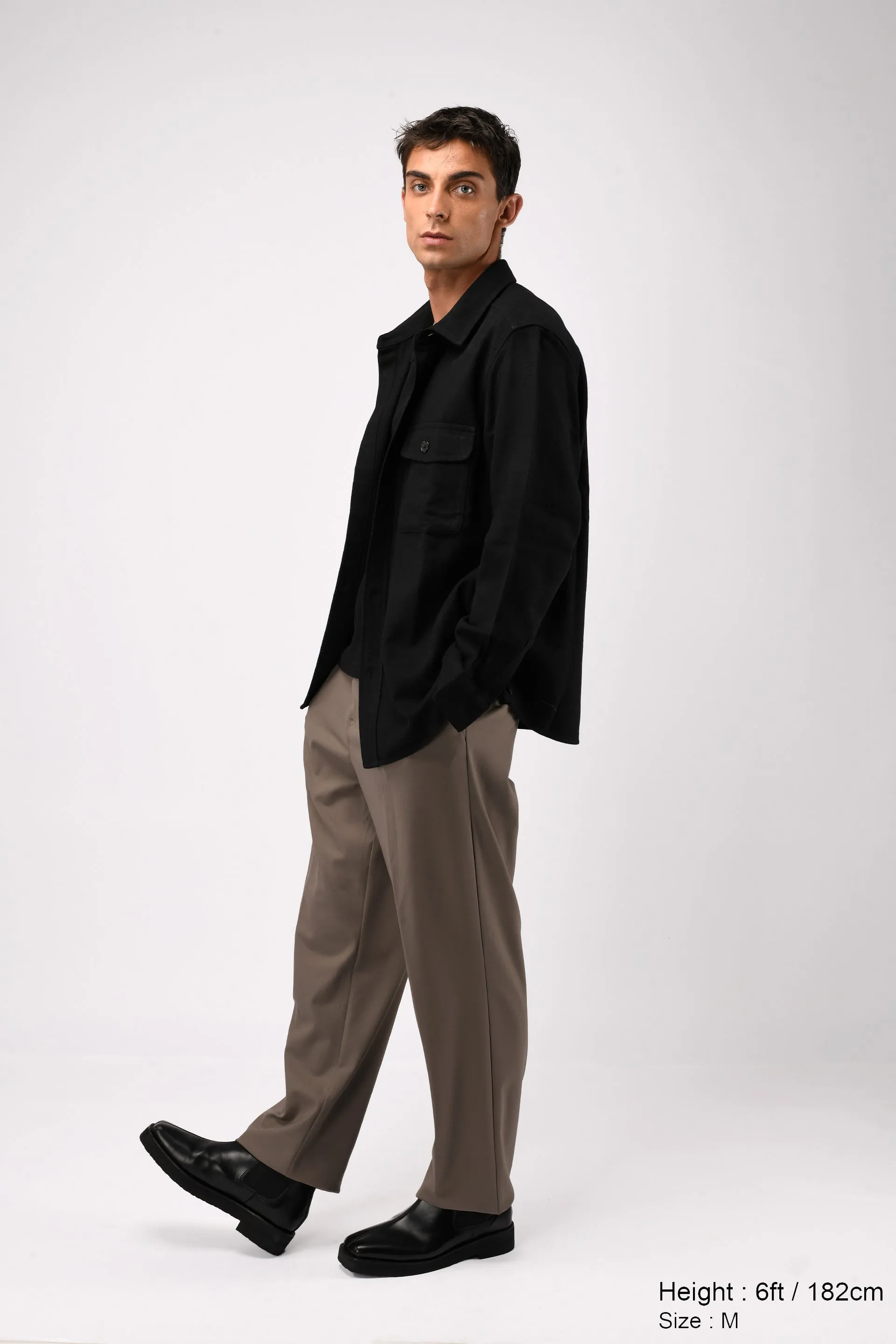 EASY IRON RELAXED TROUSERS IN BEIGE