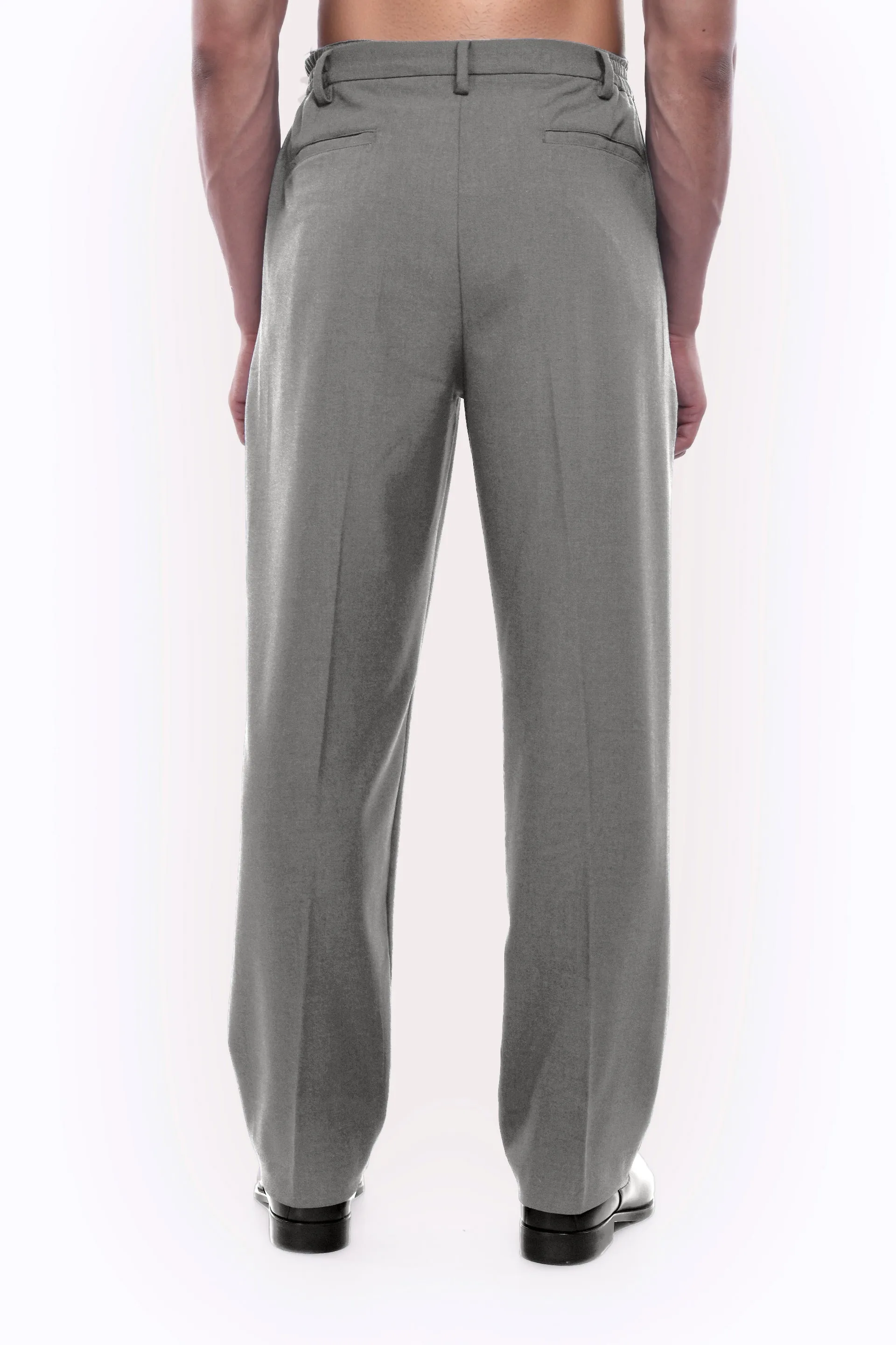 EASY IRON RELAXED TROUSERS IN GREY