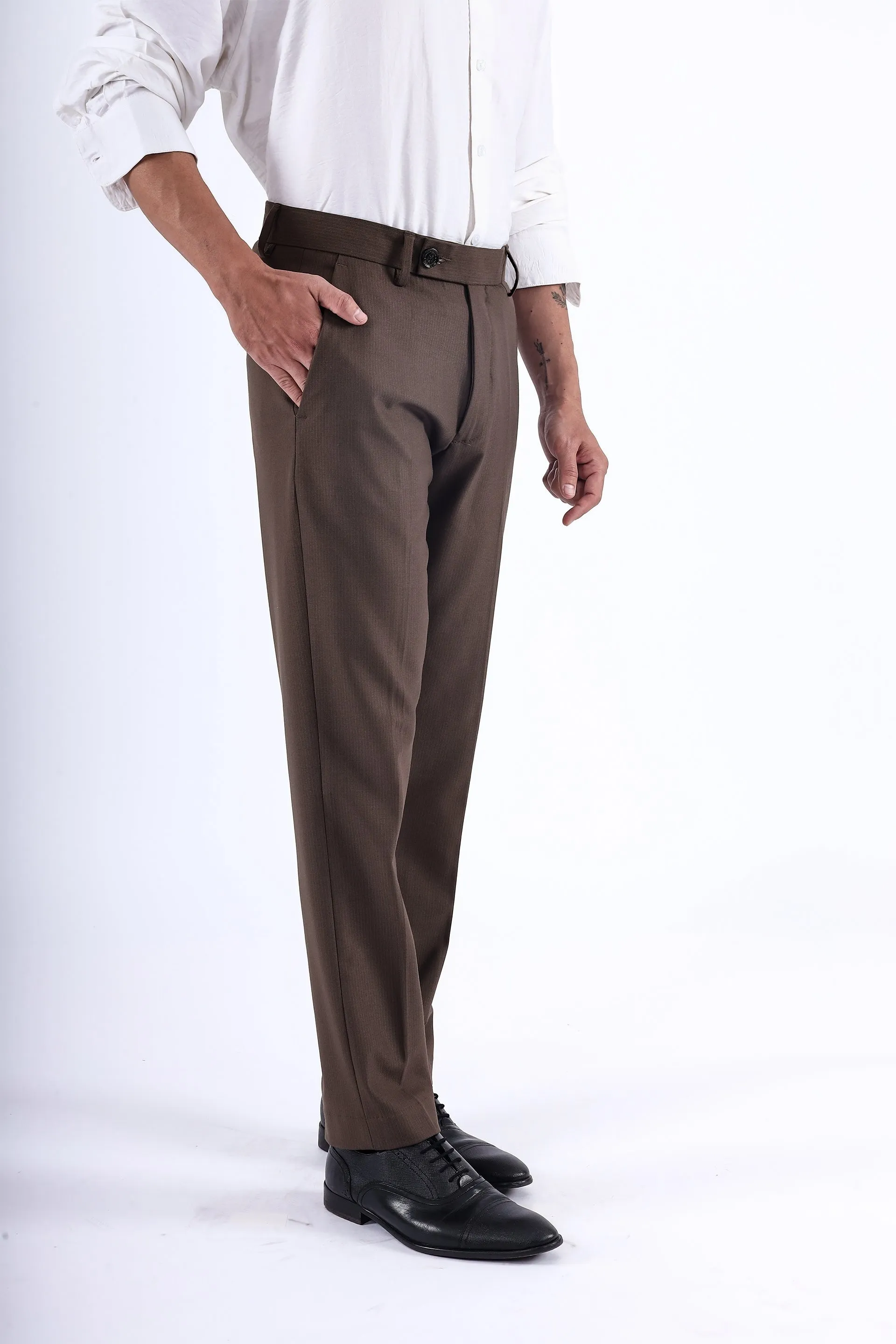 EASY IRON STRIPED FORMAL PANTS IN BROWN