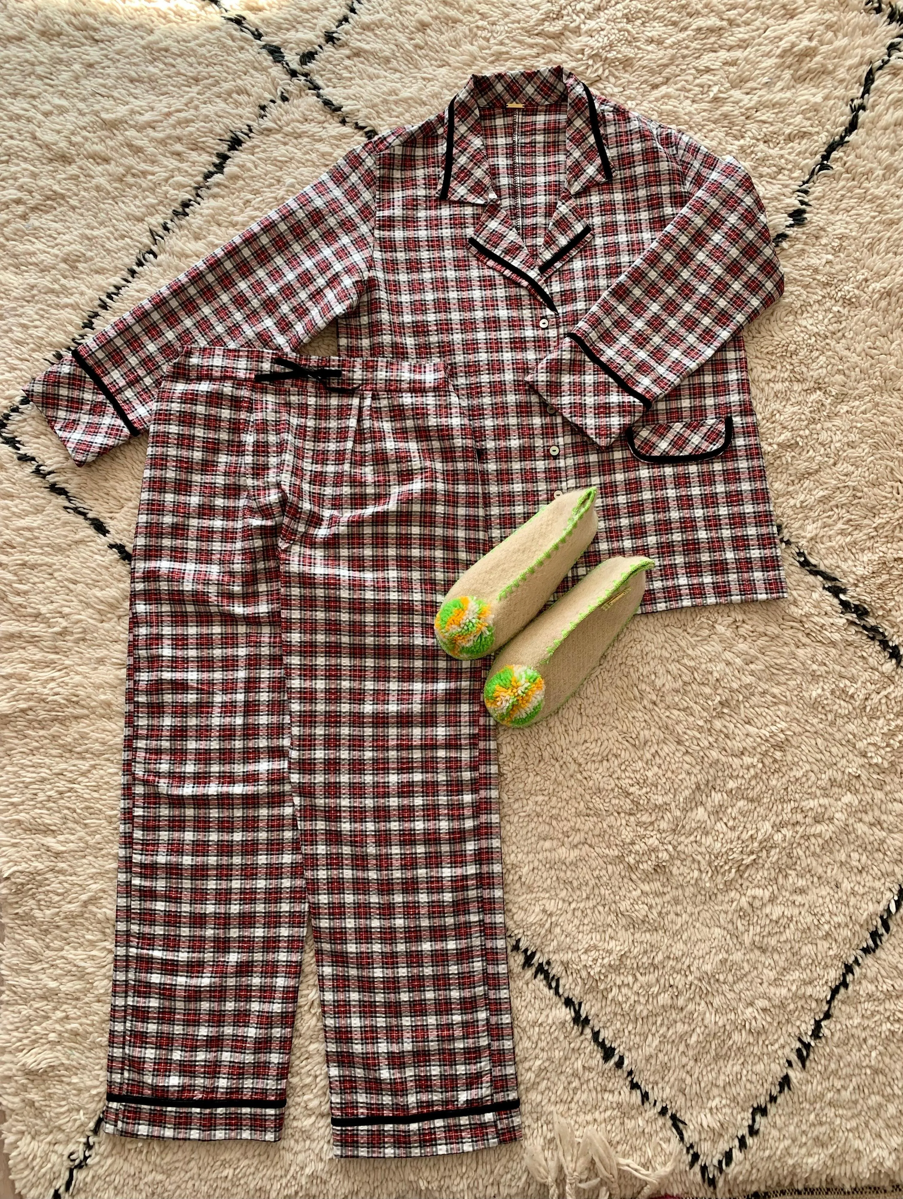 Jack (in & out) PJ set - red & white tartan