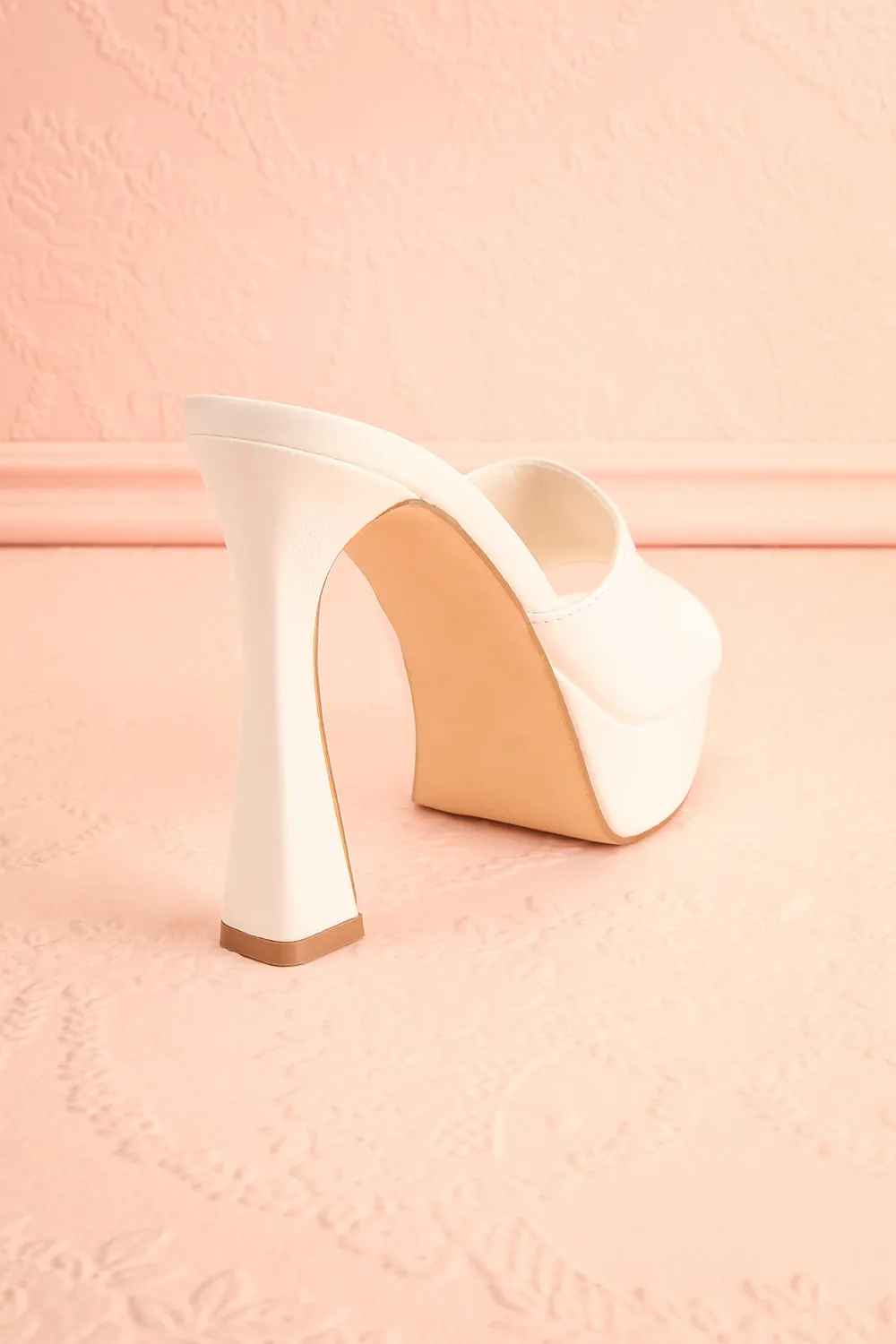 Nerthus White | High Heel Sandals