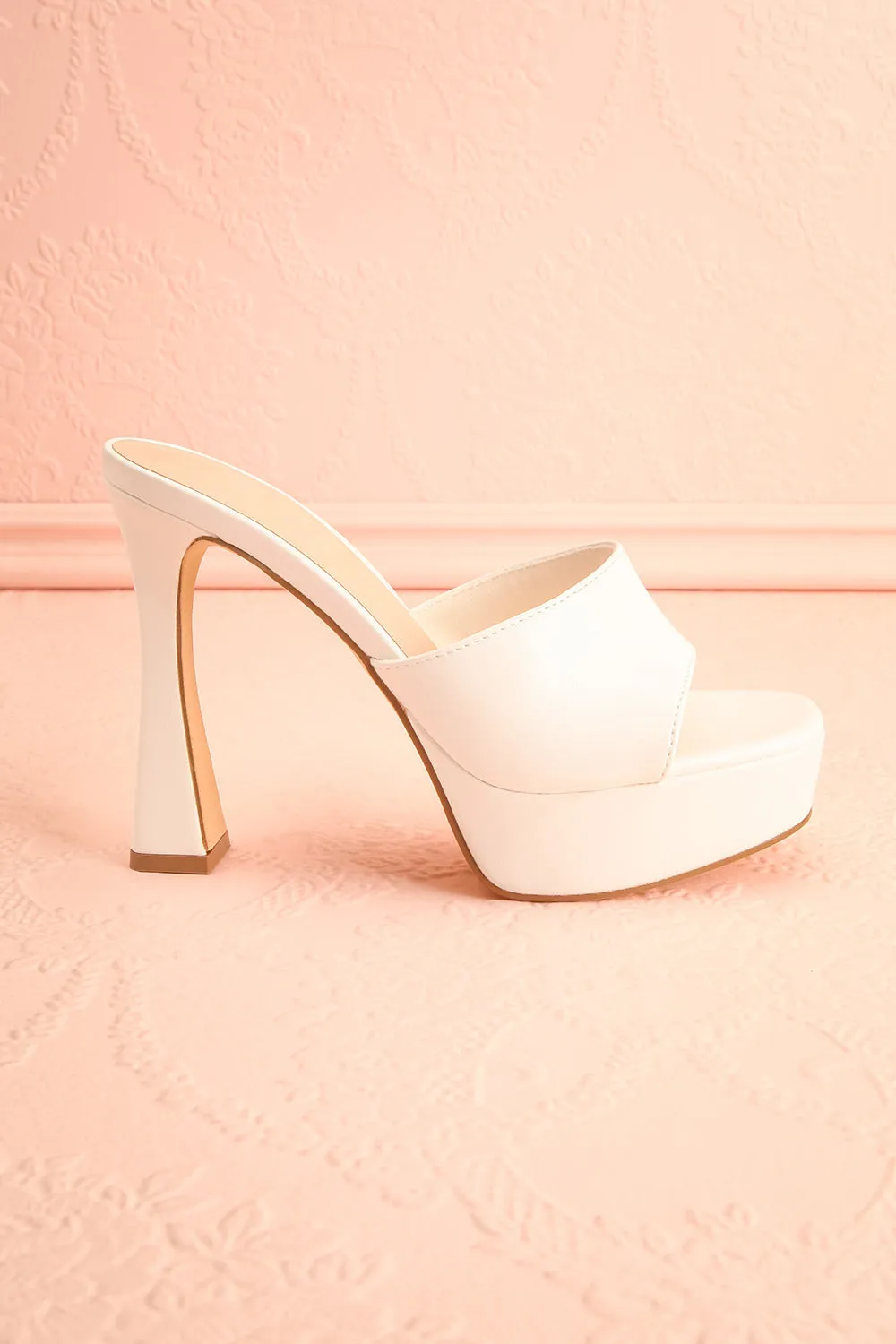 Nerthus White | High Heel Sandals