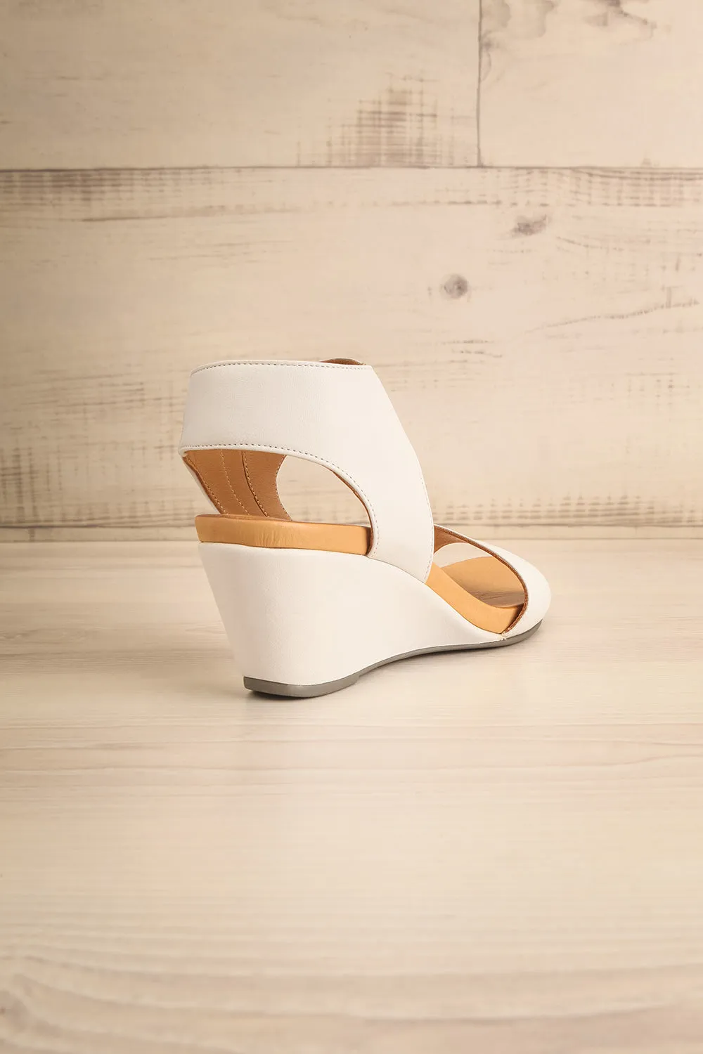 Quainton White | Wedge Sandals