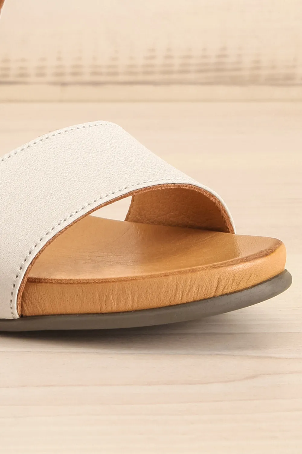 Quainton White | Wedge Sandals
