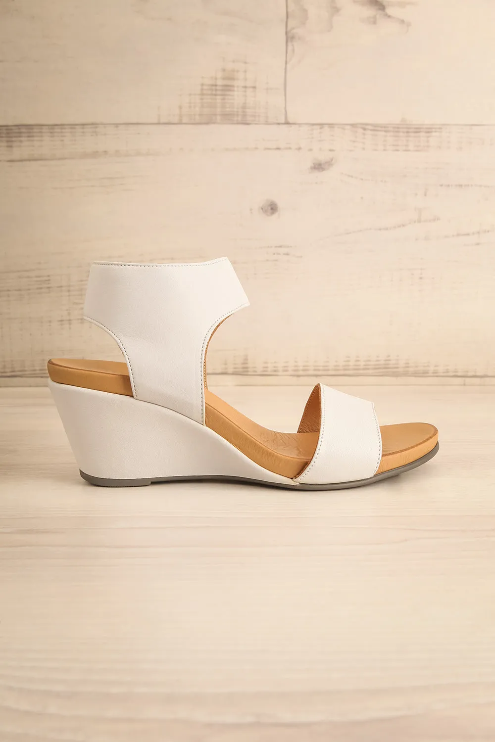 Quainton White | Wedge Sandals