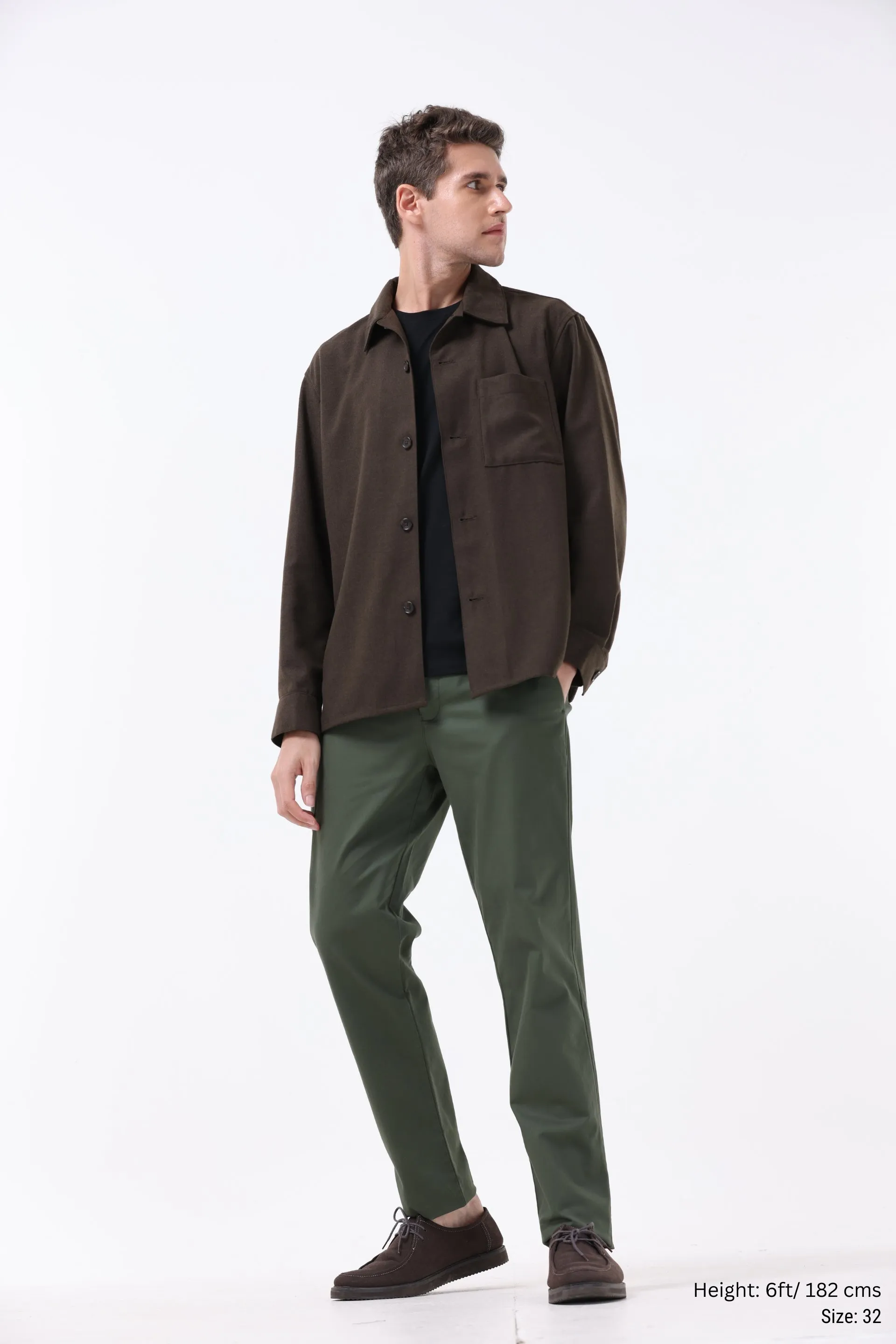 SIGNATURE CHINOS IN PINE OLIVE