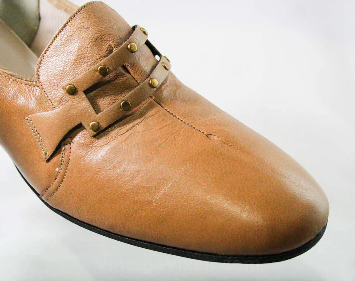 Size 6.5 Leather Loafers - Never Worn - 1960s Tan Shoes - Hipster 60s Brown Pumps - 6 1/2 Loafer - Modernist Studded Buckle - 43188-2