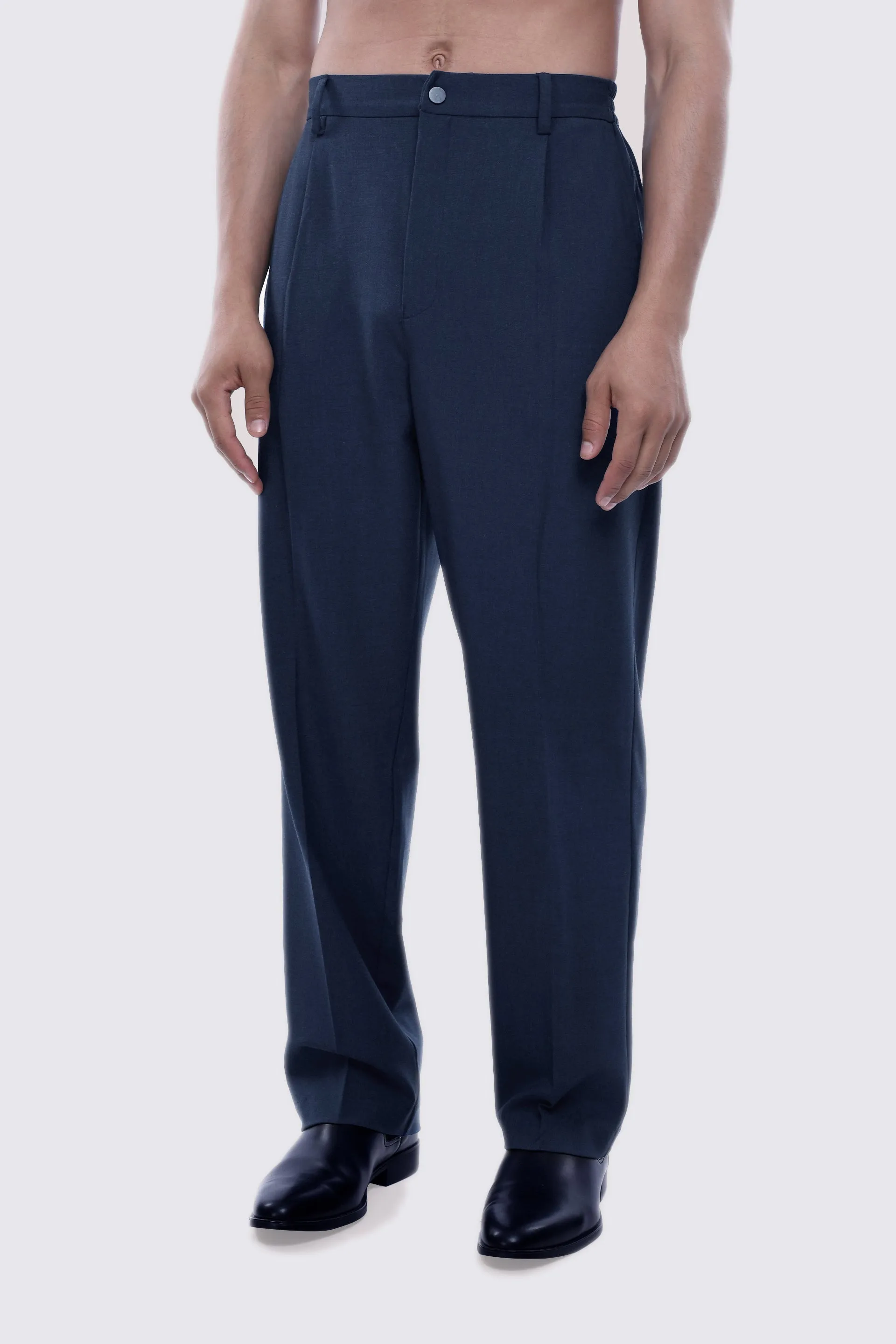 SOFT IRON RELAXED TROUSERS IN BLUE