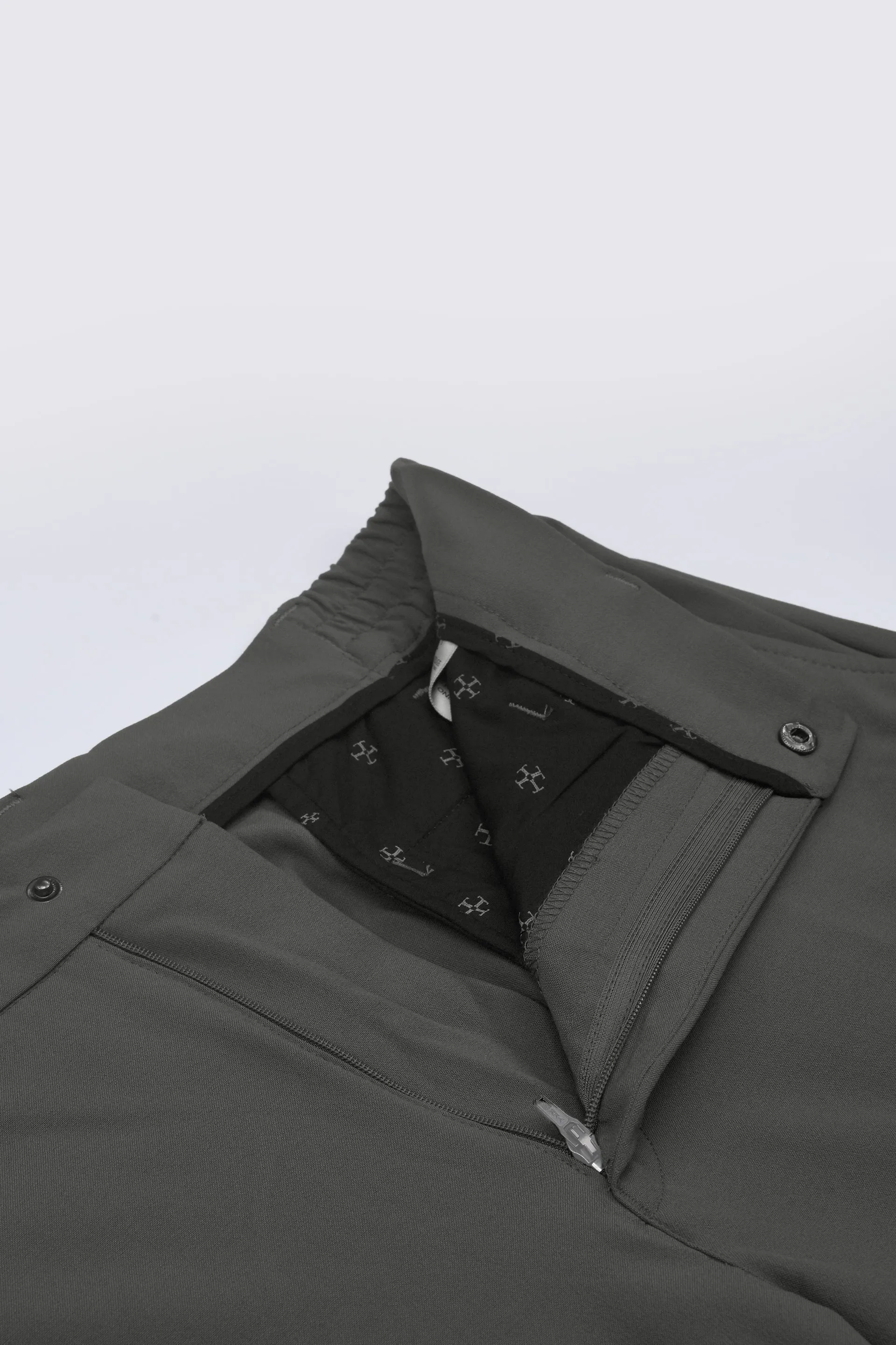 SOFT IRON TAILORED TROUSERS IN GREY