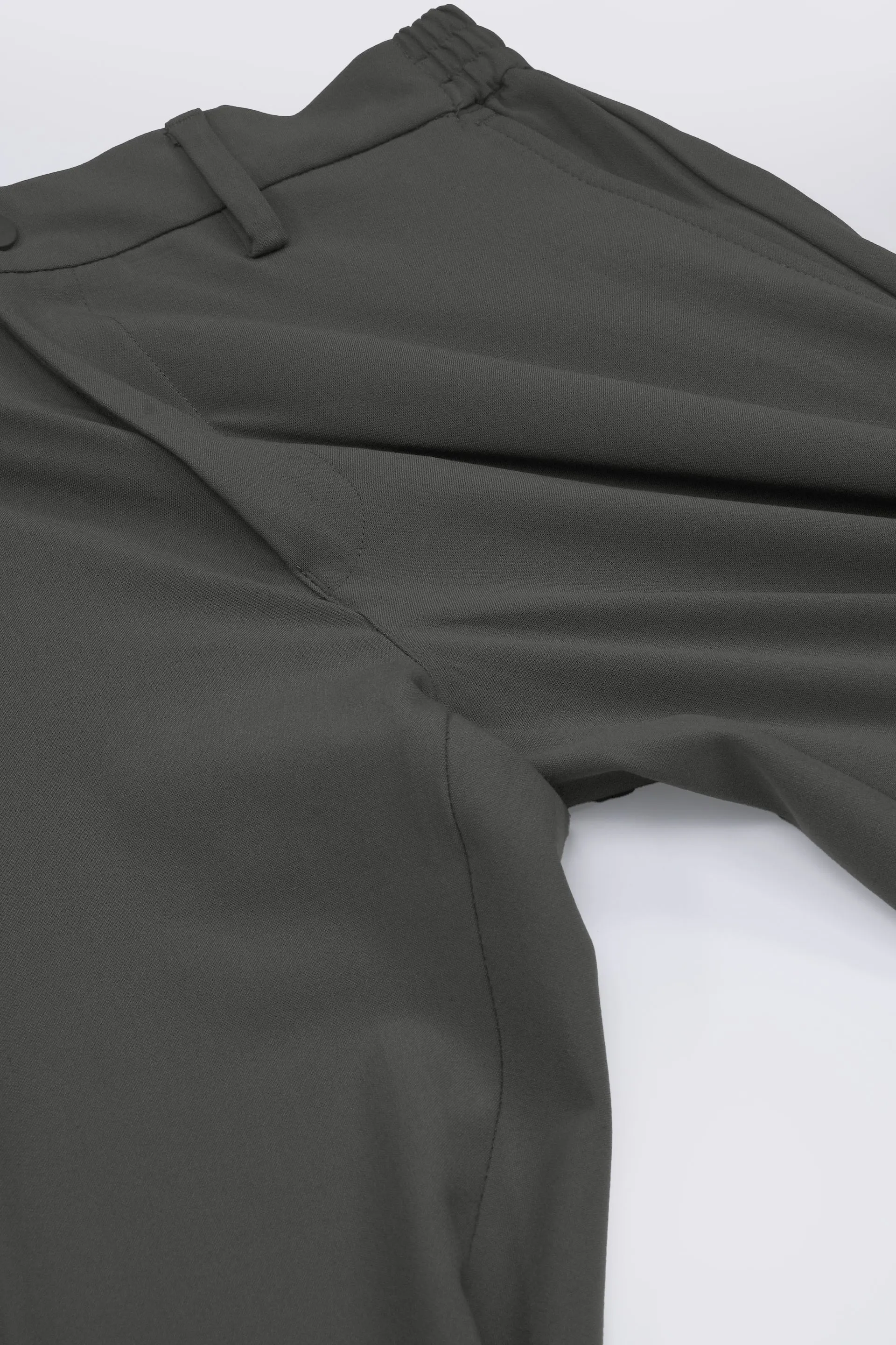 SOFT IRON TAILORED TROUSERS IN GREY