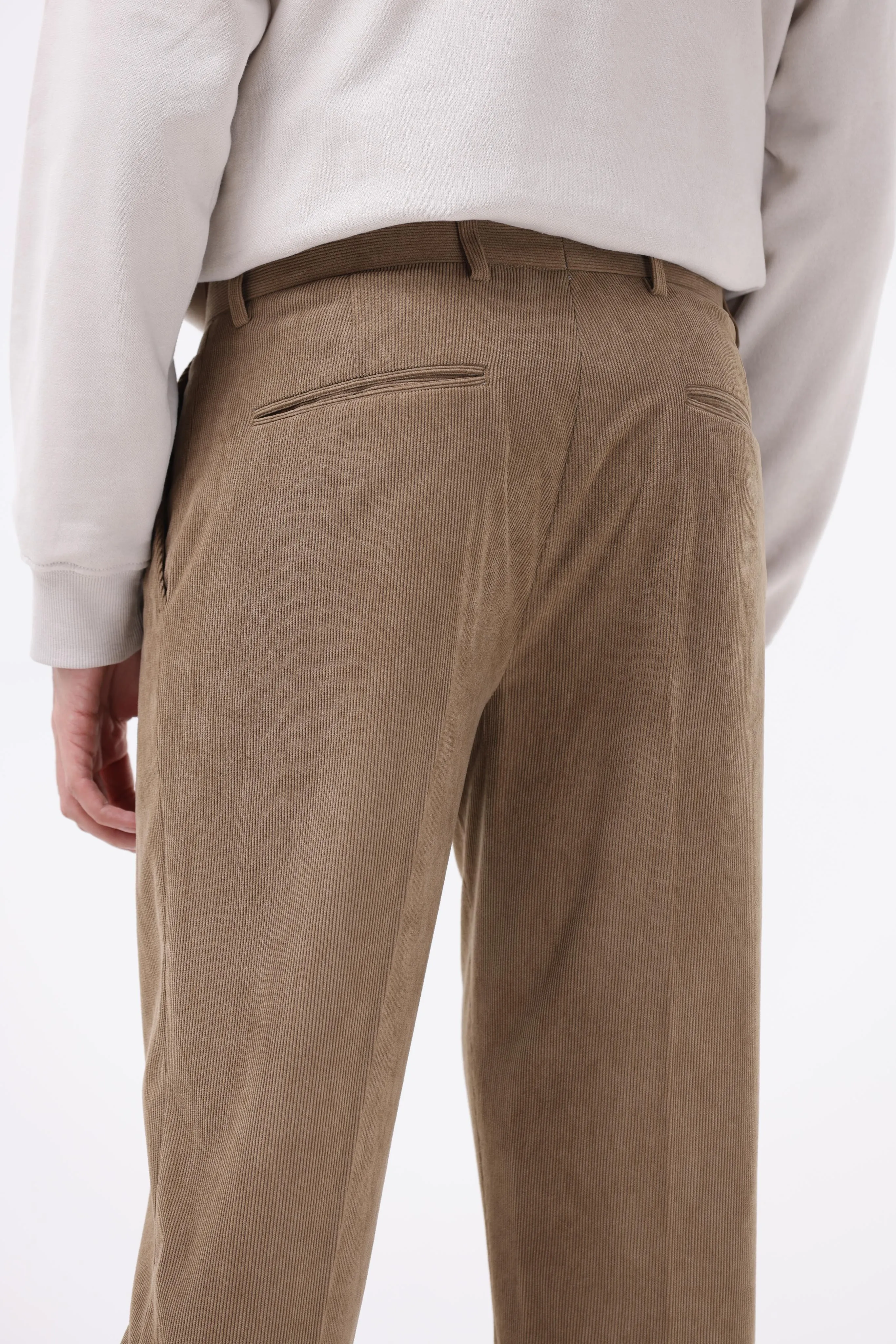 STATEMENT CORDUROY TROUSERS IN KHAKI