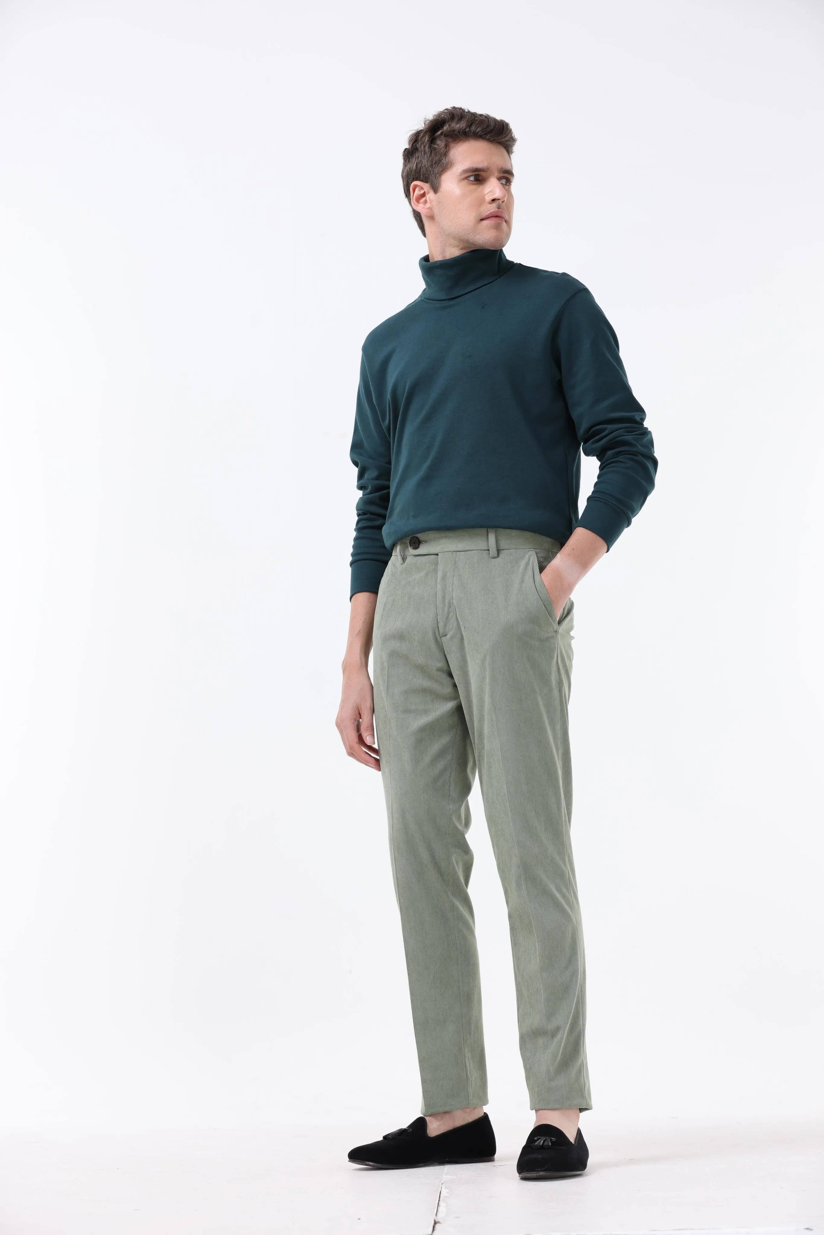 STATEMENT CORDUROY TROUSERS IN LIGHT OLIVE