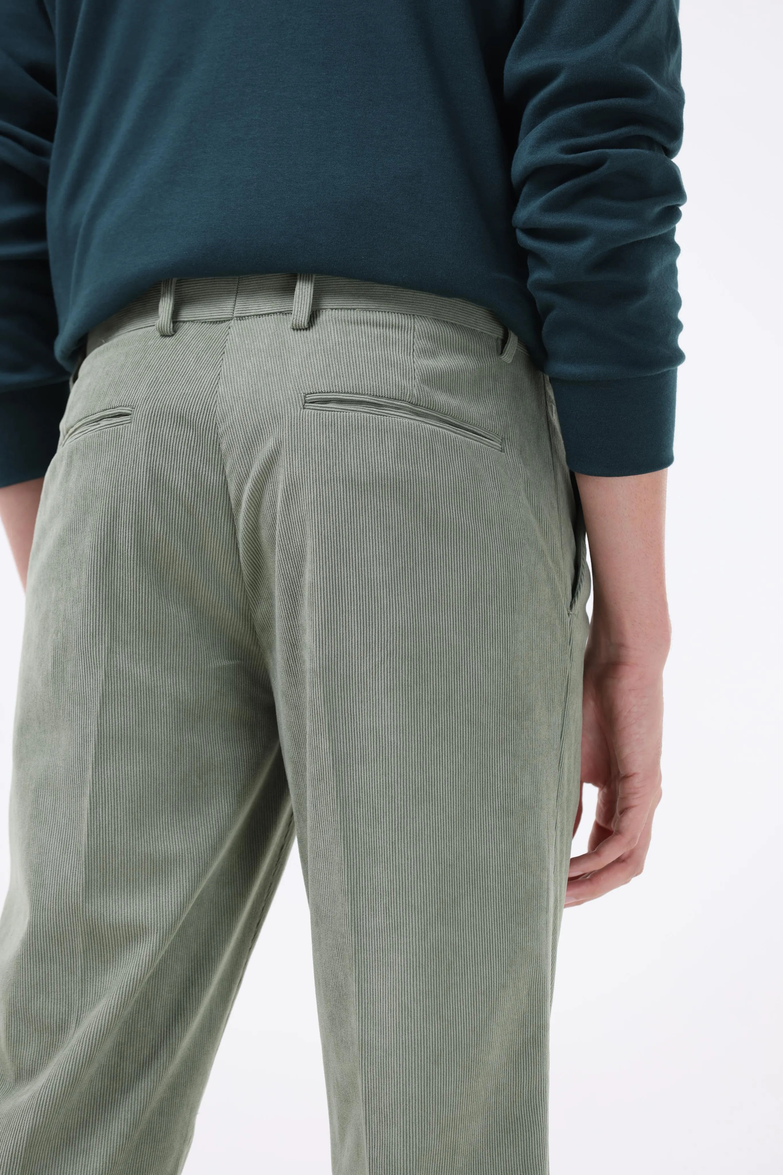 STATEMENT CORDUROY TROUSERS IN LIGHT OLIVE
