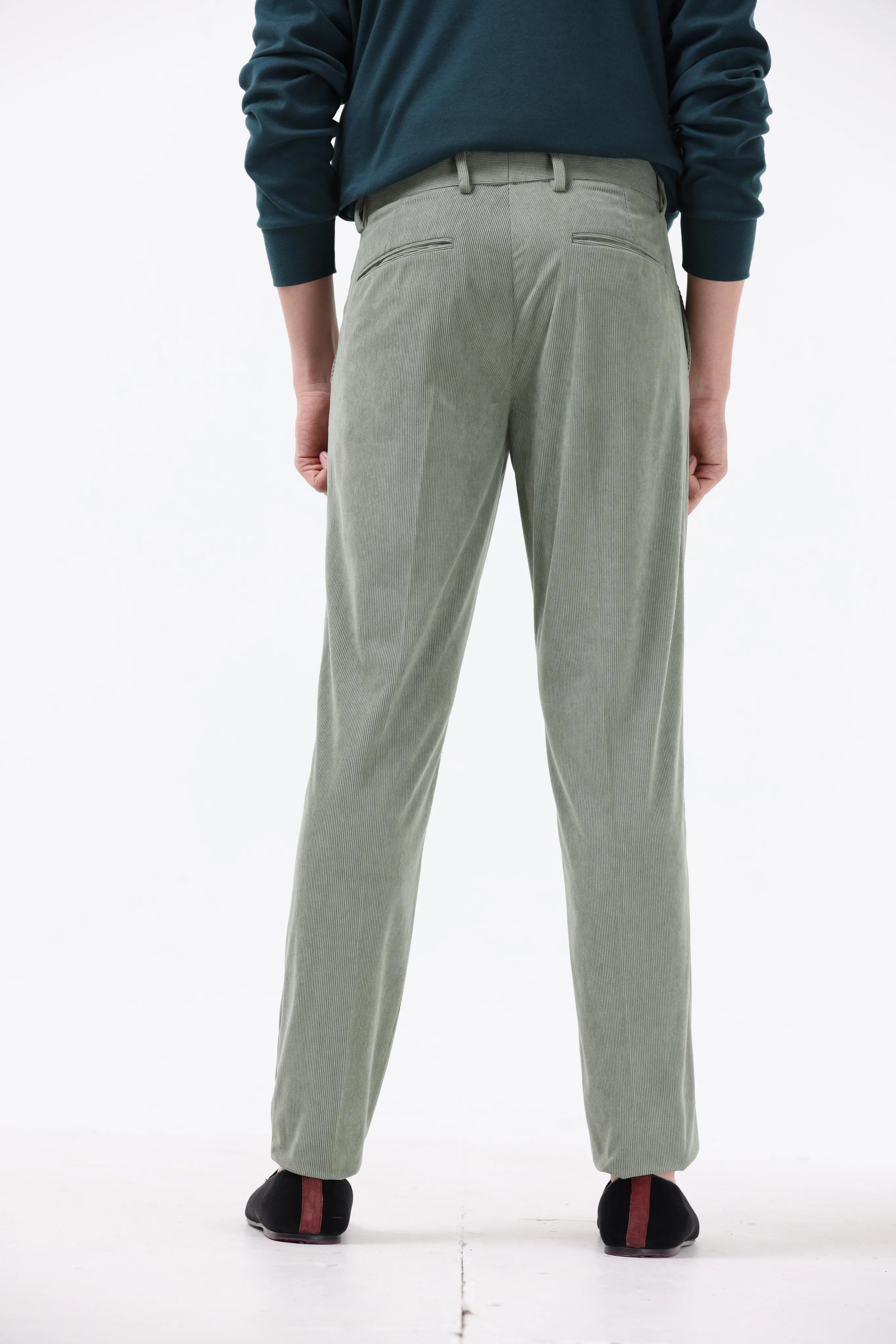 STATEMENT CORDUROY TROUSERS IN LIGHT OLIVE