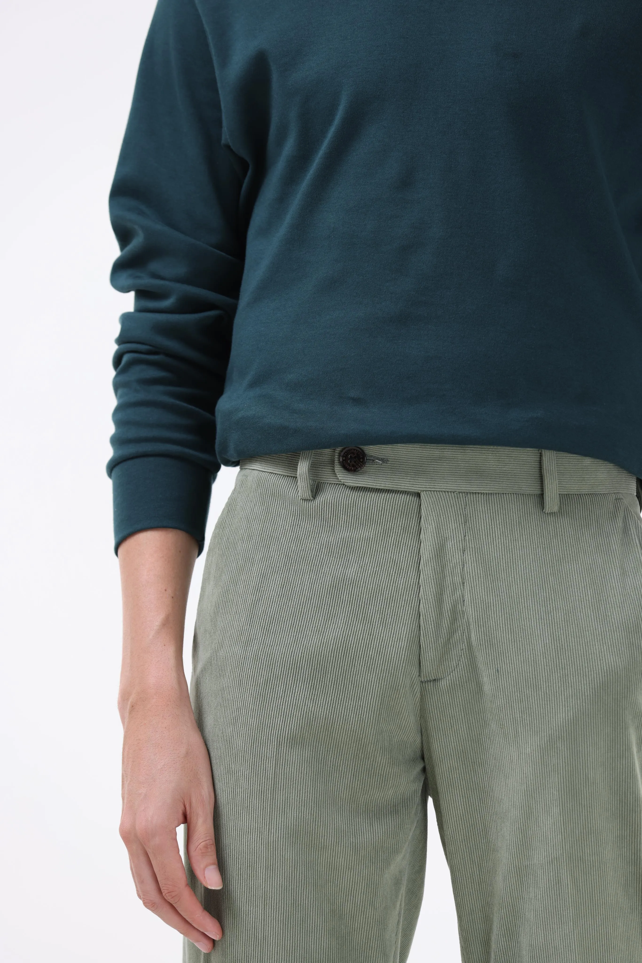 STATEMENT CORDUROY TROUSERS IN LIGHT OLIVE