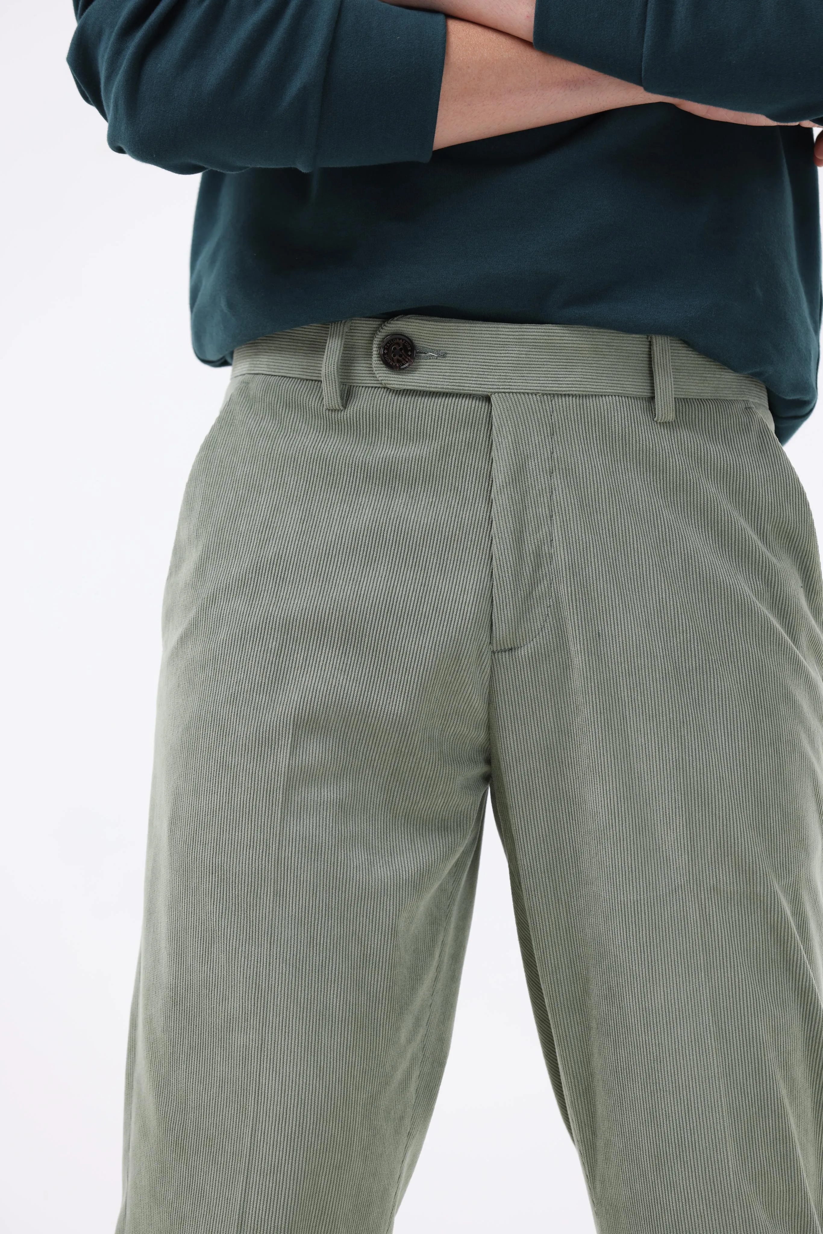 STATEMENT CORDUROY TROUSERS IN LIGHT OLIVE
