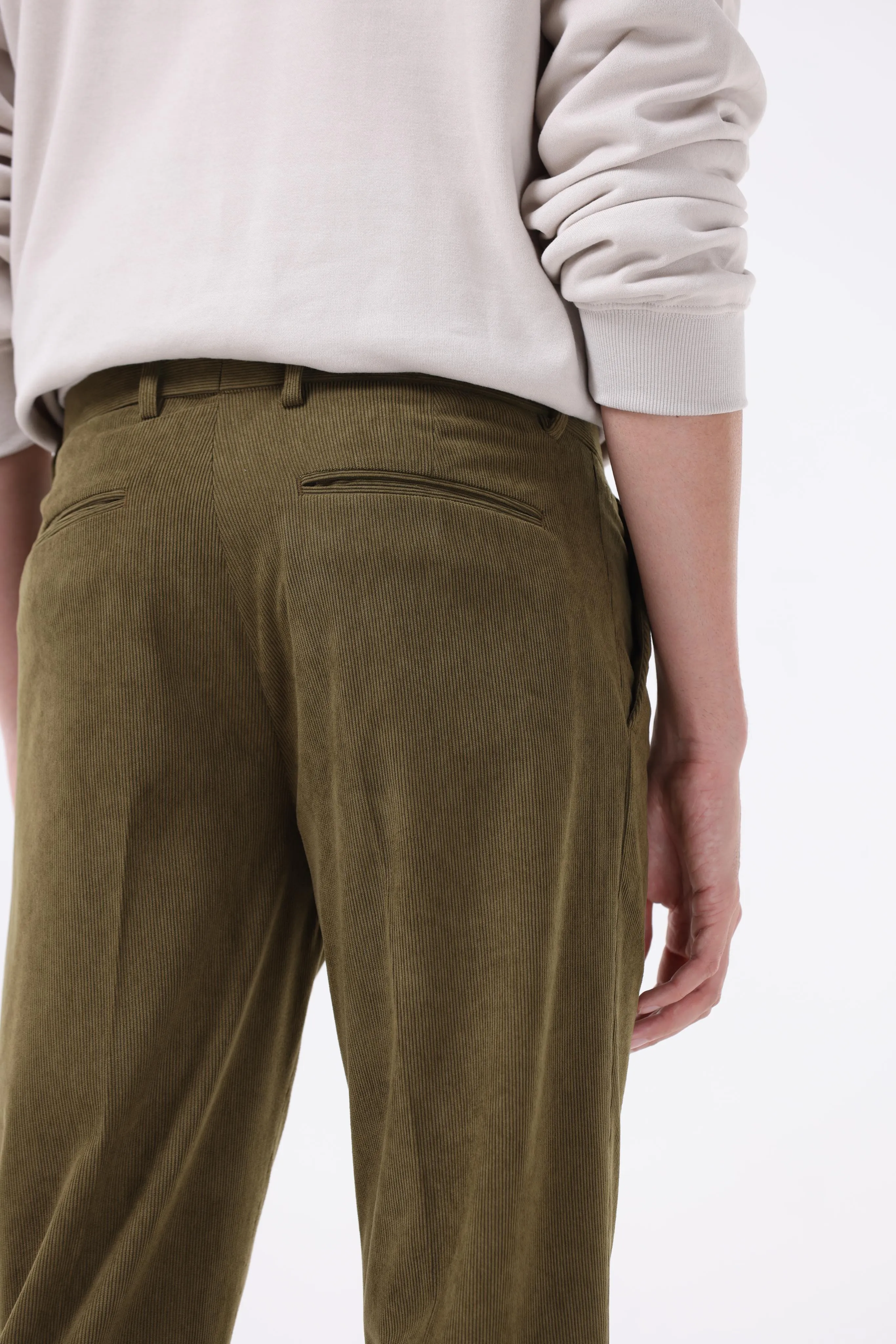 STATEMENT CORDUROY TROUSERS IN OAK