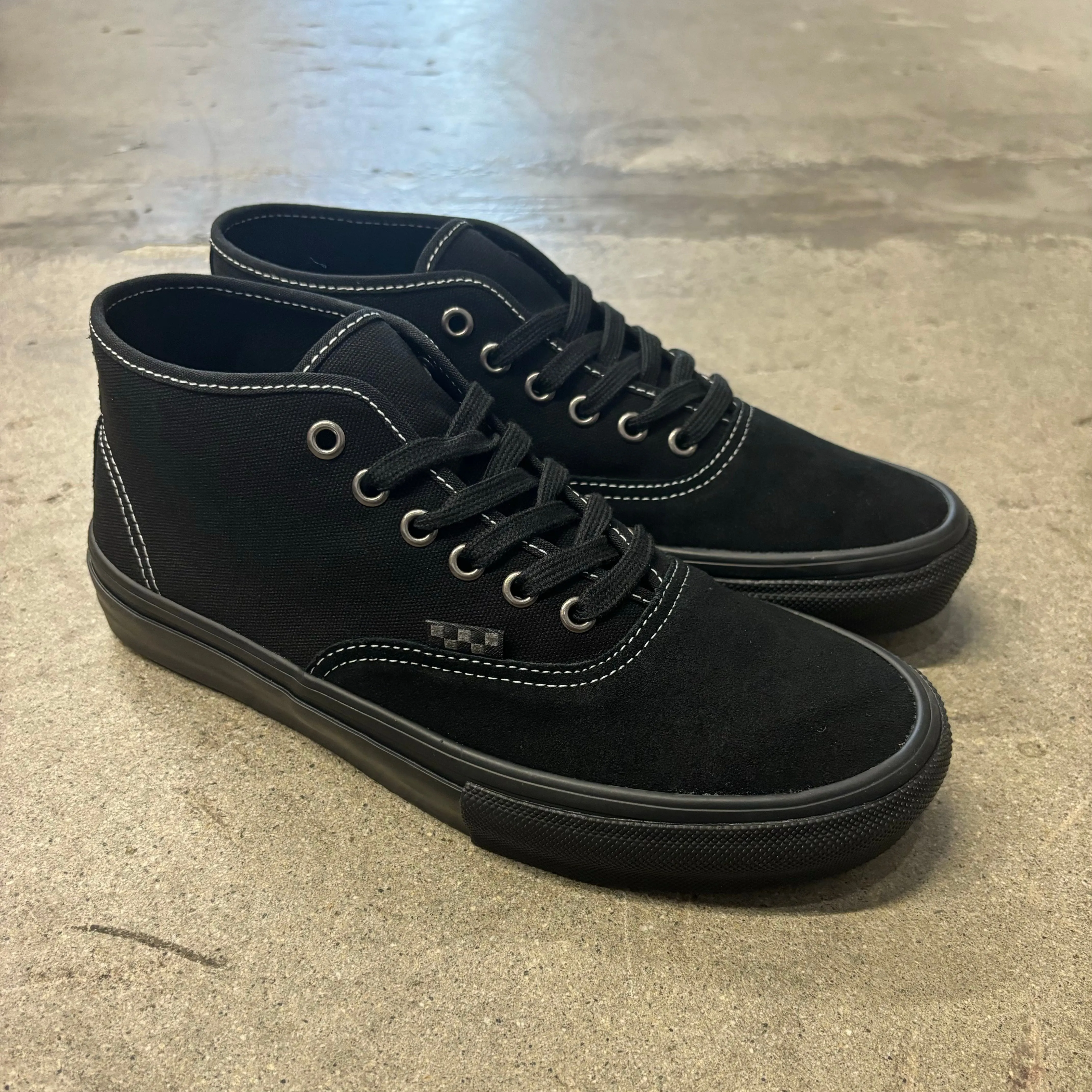 Vans Skate Authentic Mid: Blackout