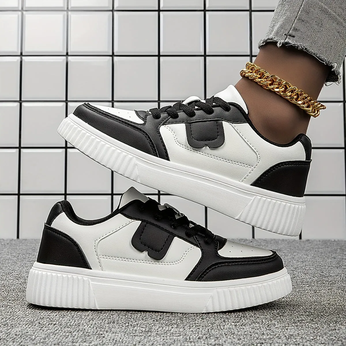 Women's Plus Size Ultra-Light Fashion Sneakers