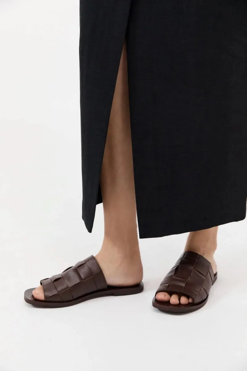 WOVEN FLATS-CHOCOLATE